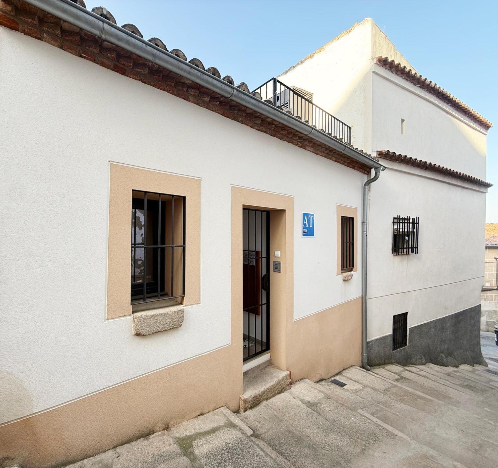 Torre De La Yerba Caceres